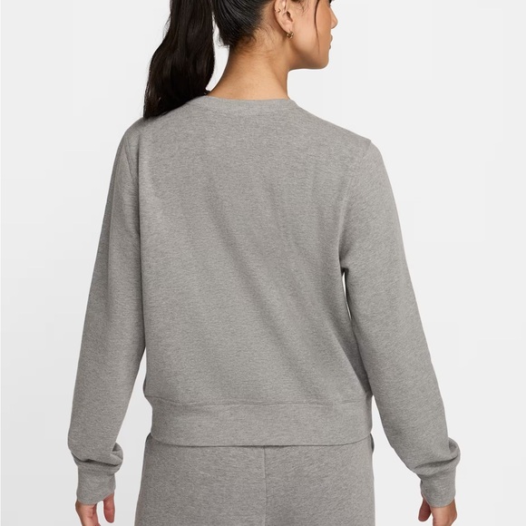 NWT Nike One Dri-FIT Crewneck Sweatshirt - Picture 2 of 9